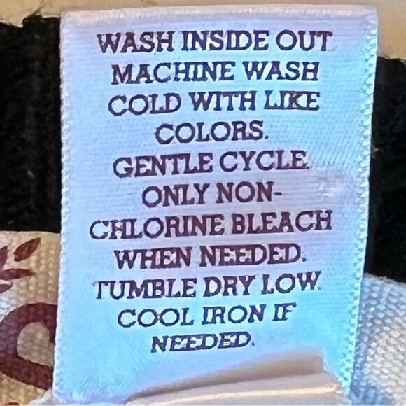 NWT Junior SO Polar Bear Heart Sweater Size XL - Picture 13 of 14